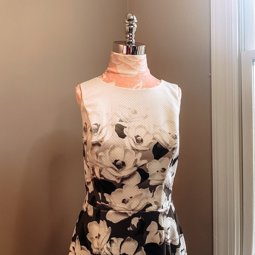 Floral Sleeveless Dress - Black and White